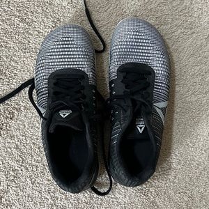 Reebok Women's Black and White Lifting Shoes Size 9